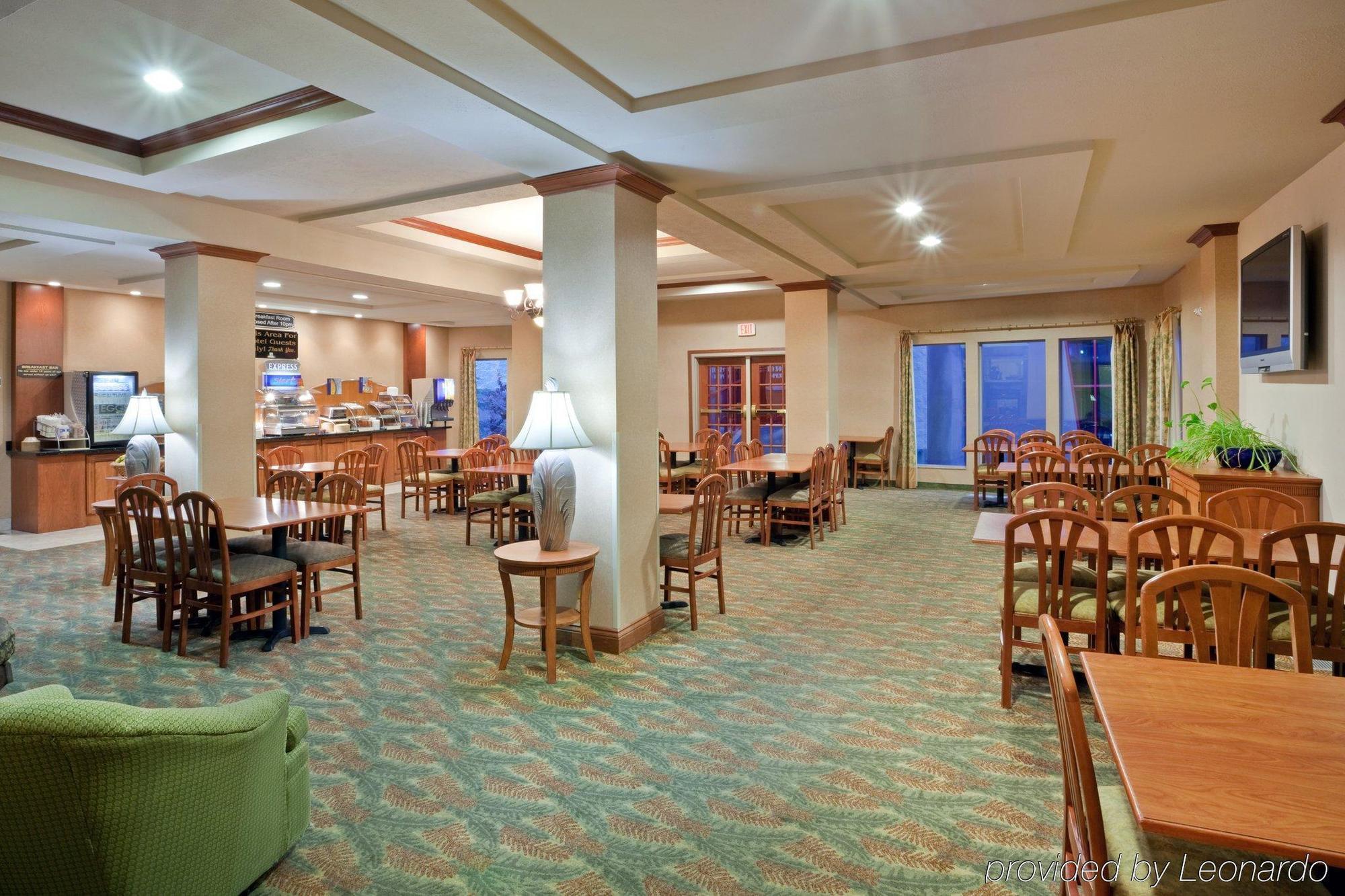 Triple Play Resort Hotel & Suites Hayden Ресторант снимка